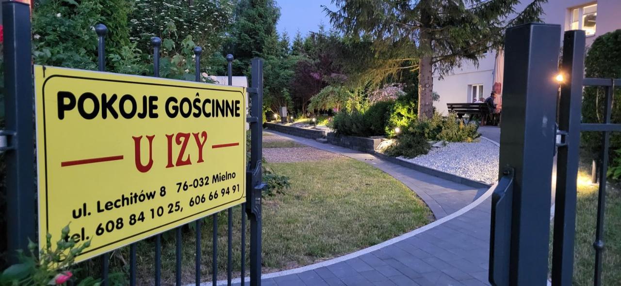 "U Izy" Pokoje Goscinne I Przyczepy Campingowe Мєлно Екстер'єр фото